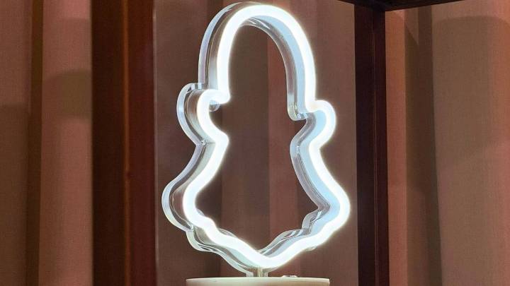 Snapchat to Use Perplexity AI from January 2026 Tech News