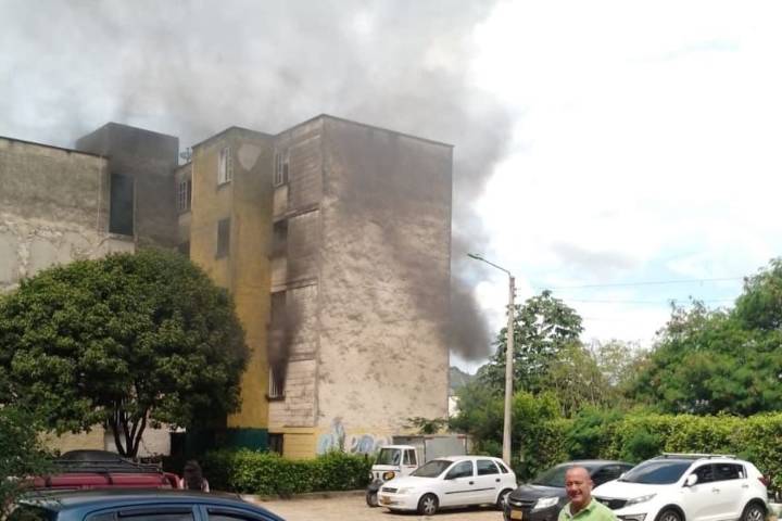 ¡Terrible! Niño habría provocado incendio en apartamento de Bucaramanga