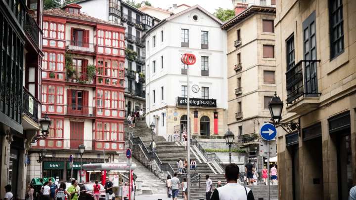 La escapada de invierno a esta ciudad española que 'The Sun' recomienda: "Buena comida, vino y cultura"