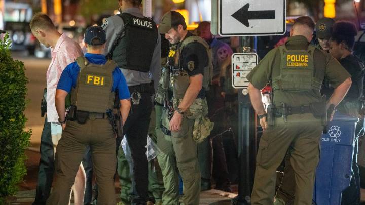 Hombre que lanzó sándwich a agente de CBP en D.C. enfrenta juicio