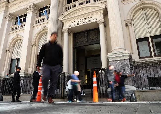 El Banco Central bajó las tasas y se espera el impacto en plazos fijos y crédito