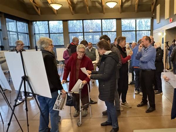 Editorial: Pedestrian bridge passes review