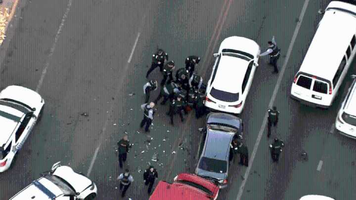 Police chase involving ambulance underway on Chicago’s West Side