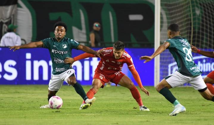 "Del Cali me han llamado, pero NO": exdelantero de América