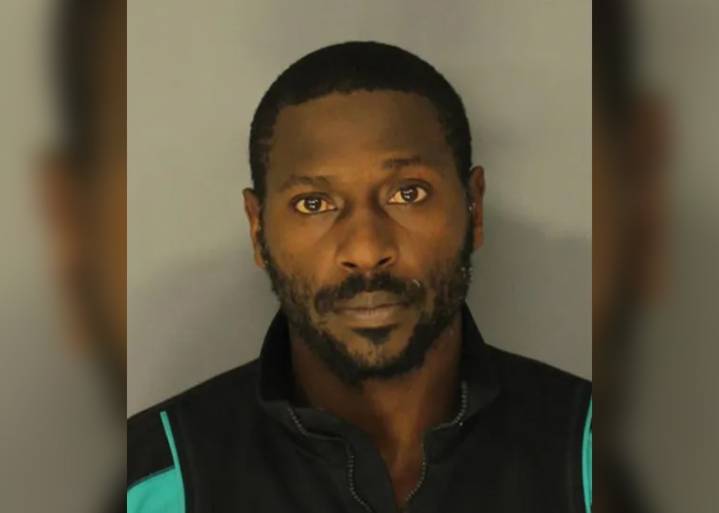 Antonio Brown extradited from Dubai in attempted murder case