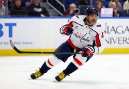 Deadspin | Capitals' Alex Ovechkin becomes 1st NHL player to score 900 goals