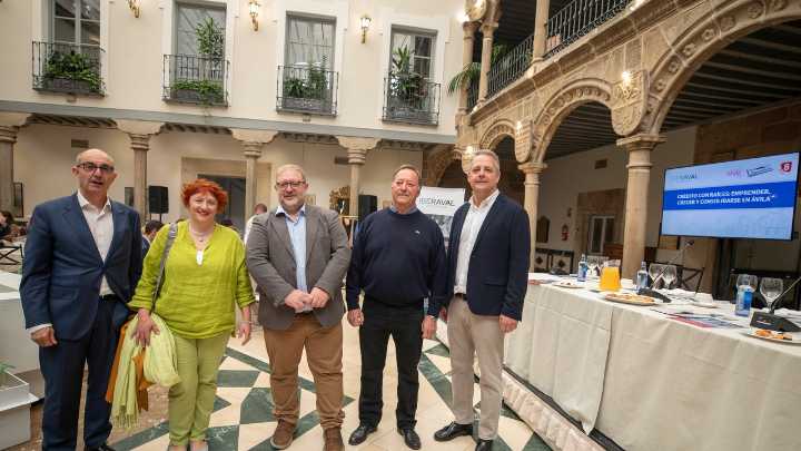 Pisonero llama a transmitir la cultura del emprendimiento “desde casa y en los colegios"