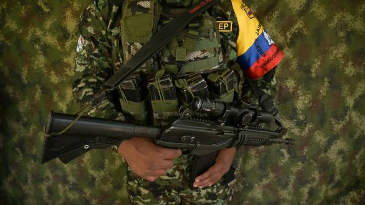 Las autoridades colombianas investigan el presunto nexo entre altos funcionarios del Estado y disidencias de las FARC