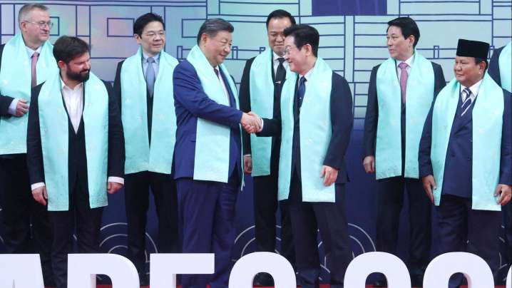 Los líderes de la APEC abogan por ampliar los lazos comerciales y lidiar con los retos de la IA y demográficos