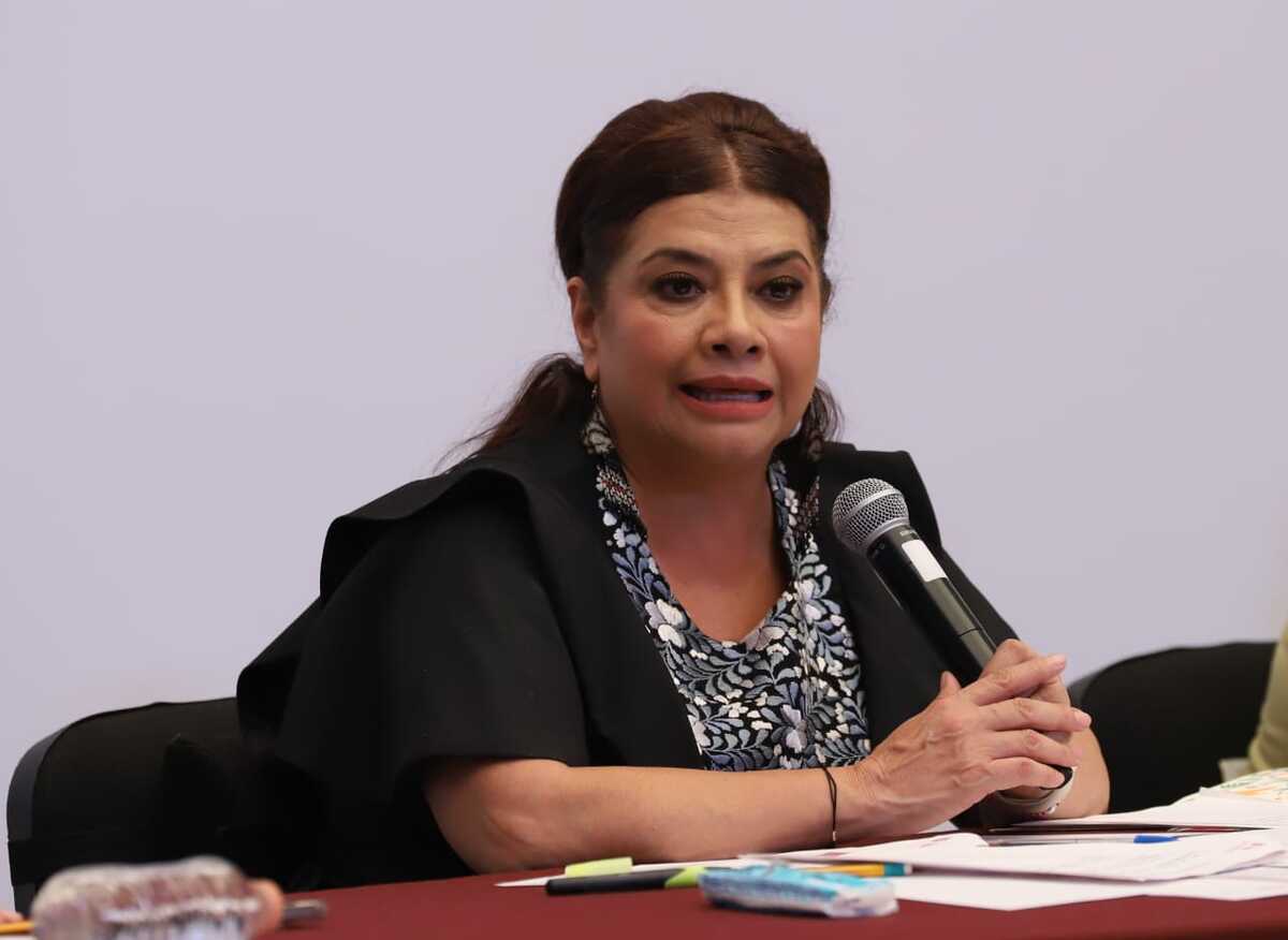 Clara Brugada entrega 40 mil apoyos del programa 'Mi Beca para Empezar' en CdMx