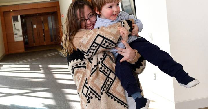 Alexandra Eckersley's resilience lauded at her mental health court graduation