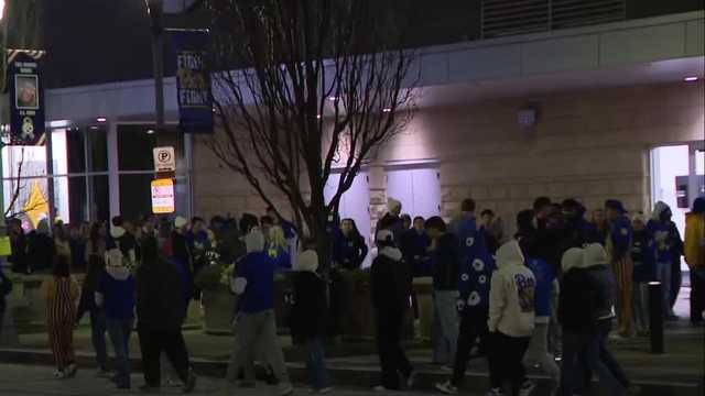 Fans line up around Acrisure for shot at Panther Pitt
