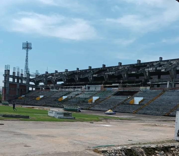 Entre cuestionamientos, avalan $18 mil millones para el Plazas Alcid