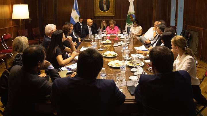 Patricia Bullrich se reunió con el bloque de senadores que conducirá con mano de hierro