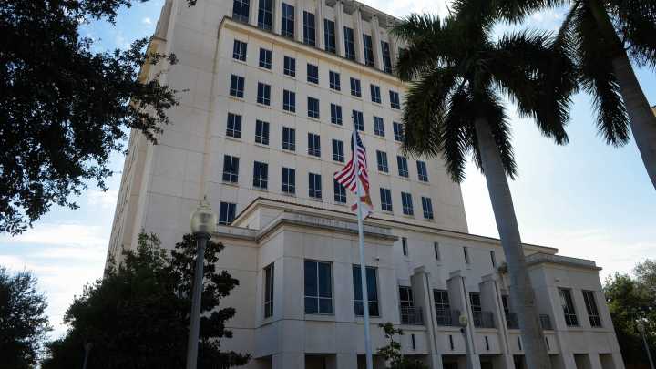 Sarasota County double murder suspect heads to trial. What to know