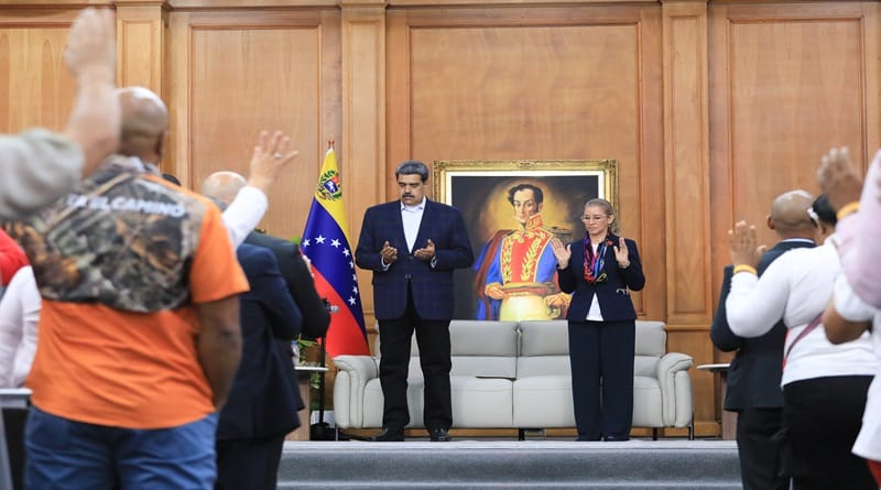 Maduro: “Venezuela está en manos de Dios”