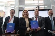 Maru Campos entrega Paquete Económico 2026 por más de 117 mil mdp al Congreso del Estado