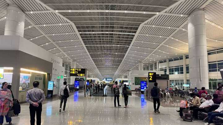 British National Escapes From IGI Airport Immigration Area India News