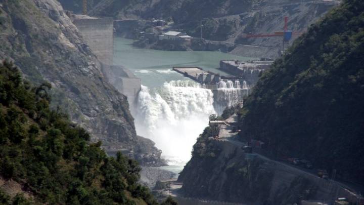 India’s Control Over Indus Waterflow Could Deepen Pakistan’s Water Crisis, Impact Farmers: Report