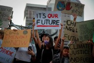 «No hay planeta B»,el temor al cambio climático se extiende con jóvenes como protagonistas