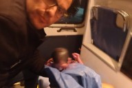 Arteaga: Da a luz en ambulancia durante traslado de Huachichil a Saltillo