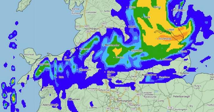 Full Greater Manchester weekend weather forecast as heavy rain to make way for sunny spells