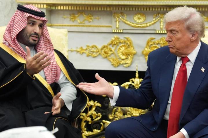 Trump dismisses intelligence that prince knew of Khashoggi killing