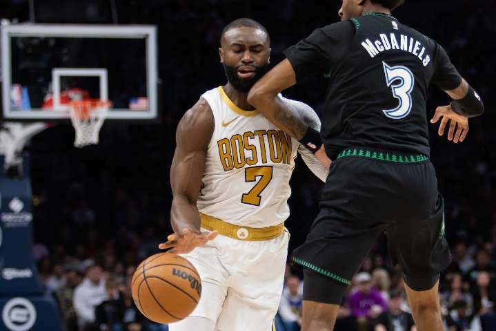 Celtics star calls out officiating after Wolves loss