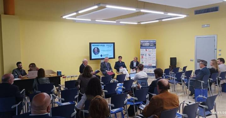 Expertos vaticinan en Málaga una "oleada" de reformas en los hogares por el precio de la vivienda y la adaptabilidad