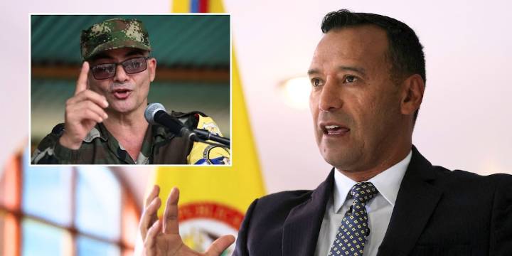 Ministro de Defensa, Pedro Sánchez, respondió con duro mensaje a ‘Iván Mordisco’: “Amenaza la democracia este bandido”