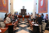 El Pleno señala a Vox por no sumarse al manifiesto contra la violencia machista