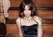 Alexa Chung becomes the latest celebrity targeted by phone snatchers in London