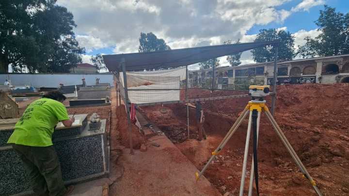 Descubren restos de 138 víctimas del régimen franquista en cinco fosas del cementerio de Riotinto, Huelva