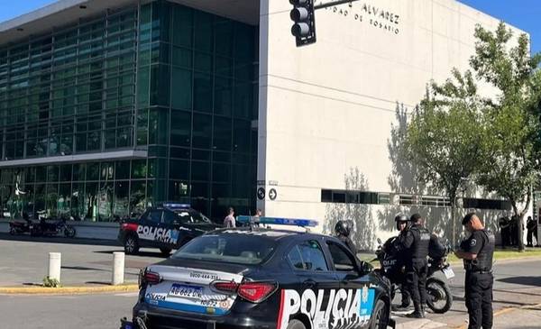 Pullaro celebra su política de seguridad, pero 9 heridos y 8 detenidos sacuden Rosario