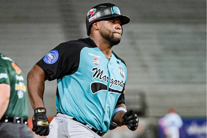 Moisés Gómez conecta jonrón y se queda solo en el segundo puesto de los Bravos de Margarita [+VIDEO]