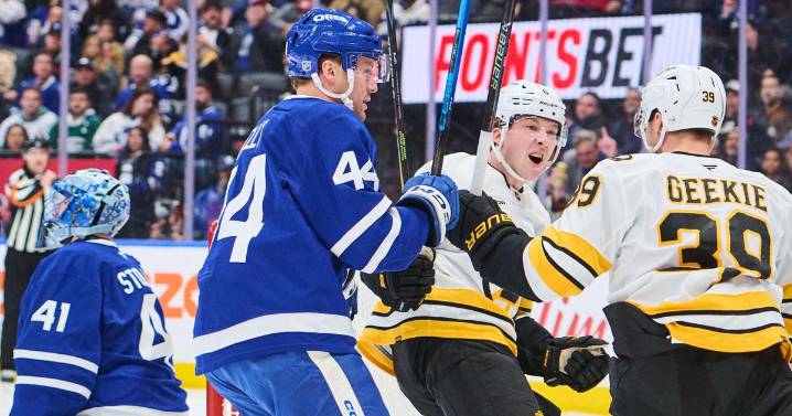Minten scores against former team as Bruins beat Maple Leafs 5