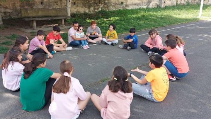 "Cada gota cuenta": el colegio rural de Lena, anfitrión en Asturias de un proyecto educativo nacional sobre el uso responsable de los recursos hídricos