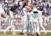 South Africa beat India by 30 runs in first Test at Kolkata