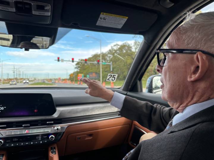 Homewood, East Hazel Crest mayors want a casino Pace bus stop