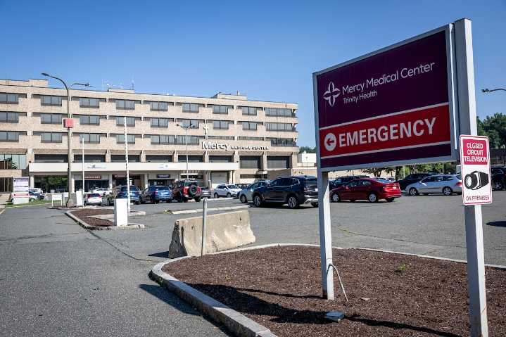 Mercy Medical Center to Temporarily Stop Maternity Services