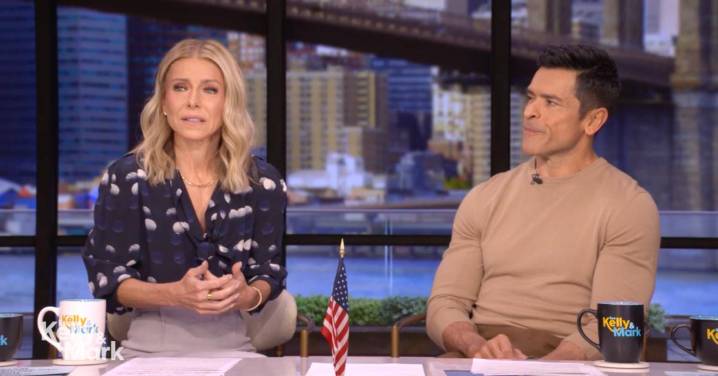 Kelly Ripa Admits She 'Doesn’t Know' How to Use DoorDash or Instacart: 'My Kids Do'