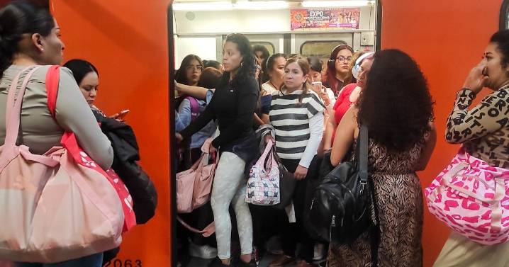 Línea 3 del Metro con estaciones ‘a reventar’ por retrasos de más de 10 minutos