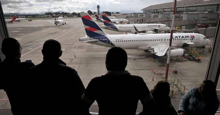 Seis aerolíneas cancelan vuelos a Venezuela tras advertencia de EEUU por aumento de la actividad militar