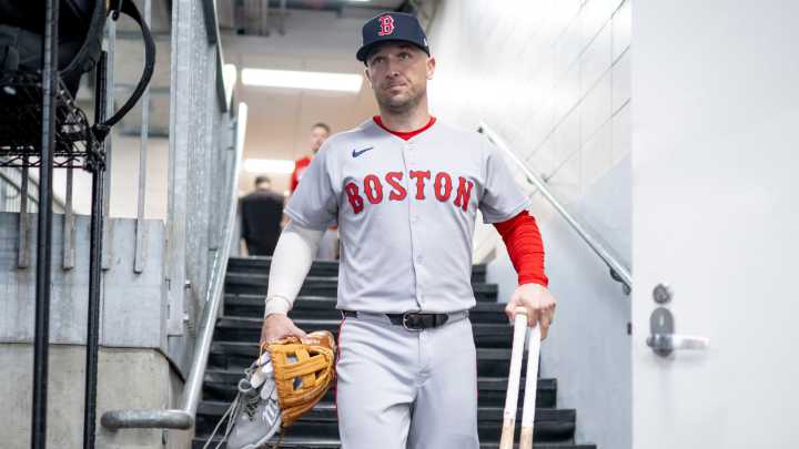 MLB rumors: Red Sox interested in signing multiple big bats, more from hot stove