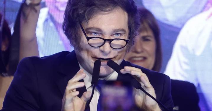 Milei permite a civiles adquirir fusiles semiautomáticos: Estaba prohibido desde los años 90