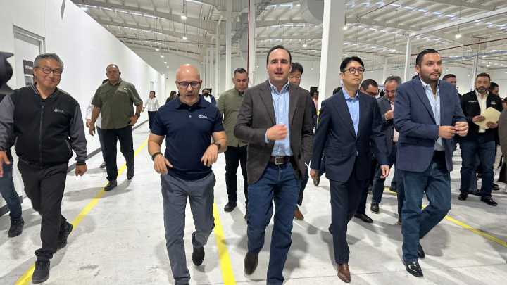 Manolo Jiménez celebra apertura de maquiladora coreana Dual en Monclova; generará más de 800 empleos