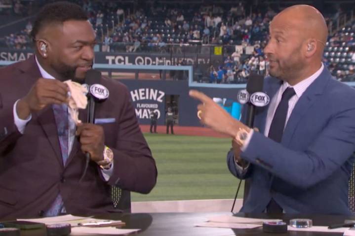Derek Jeter begrudgingly retells Yankees gold thong story