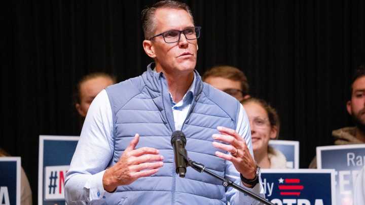 Watch as Republican Randy Feenstra launches gubernatorial campaign