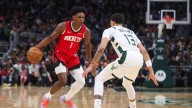Durant scores 31 points, leads fourth-quarter comeback as Rockets beat Bucks 122