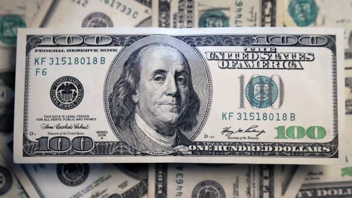 El dólar blue y el oficial cotizan a la baja: cuánto vale cada uno hoy miércoles